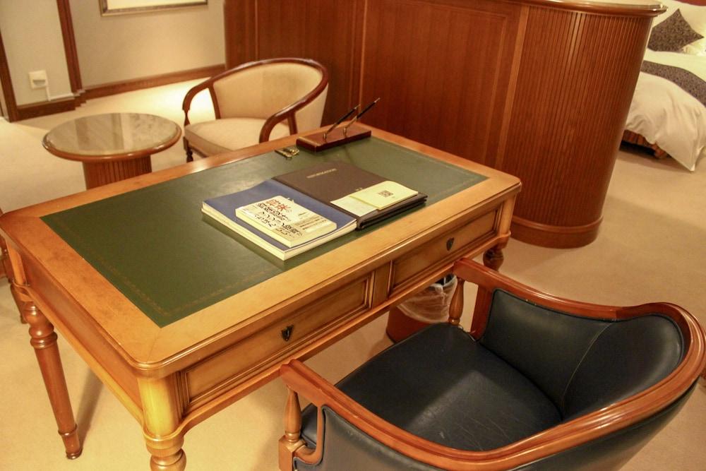 Hotel Higashinihon Utsunomiya Bagian luar foto