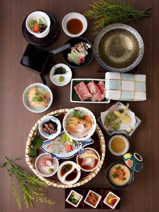 Hotel Higashinihon Utsunomiya Bagian luar foto